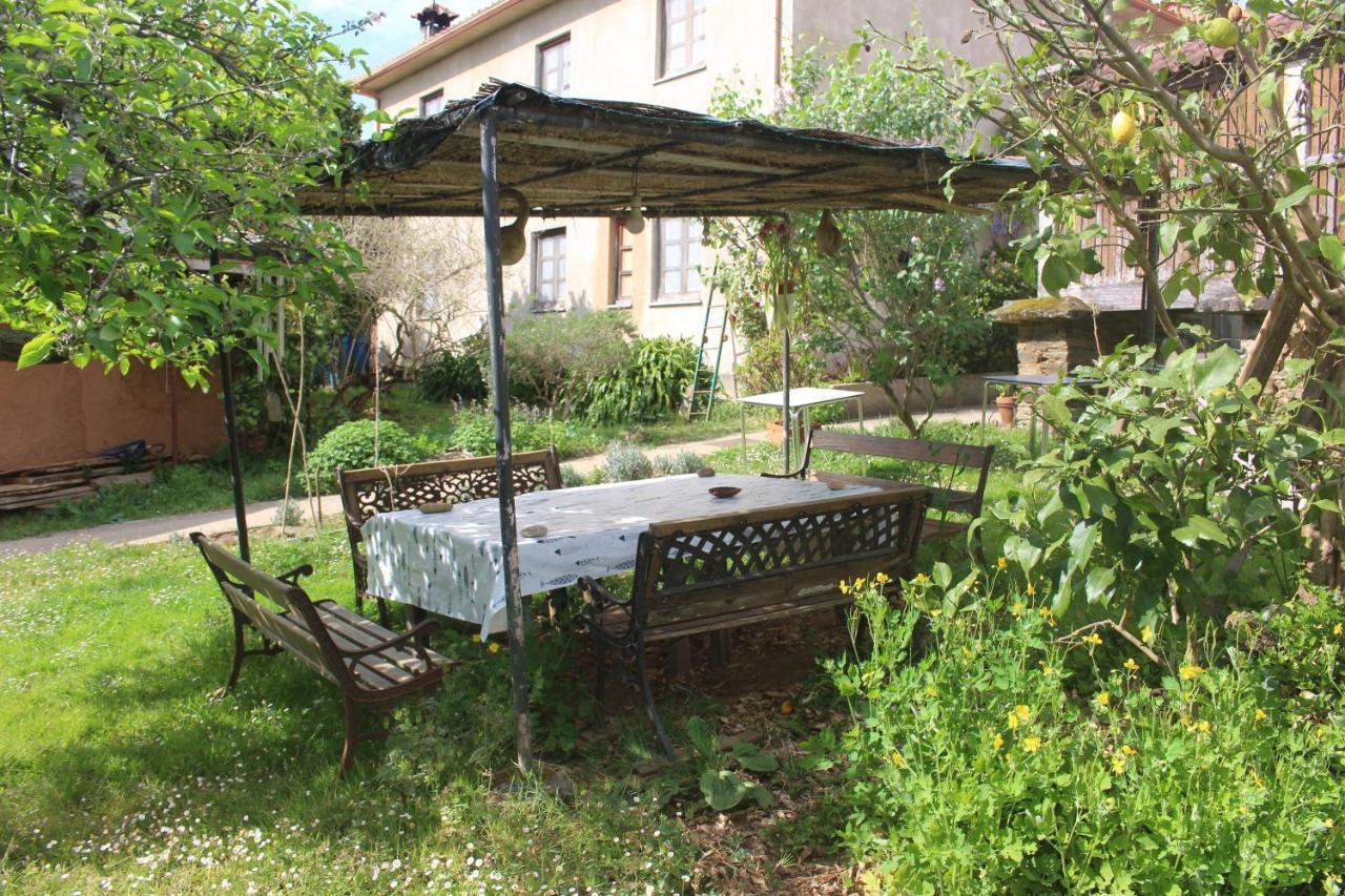 Casa Pousadoira Country house *